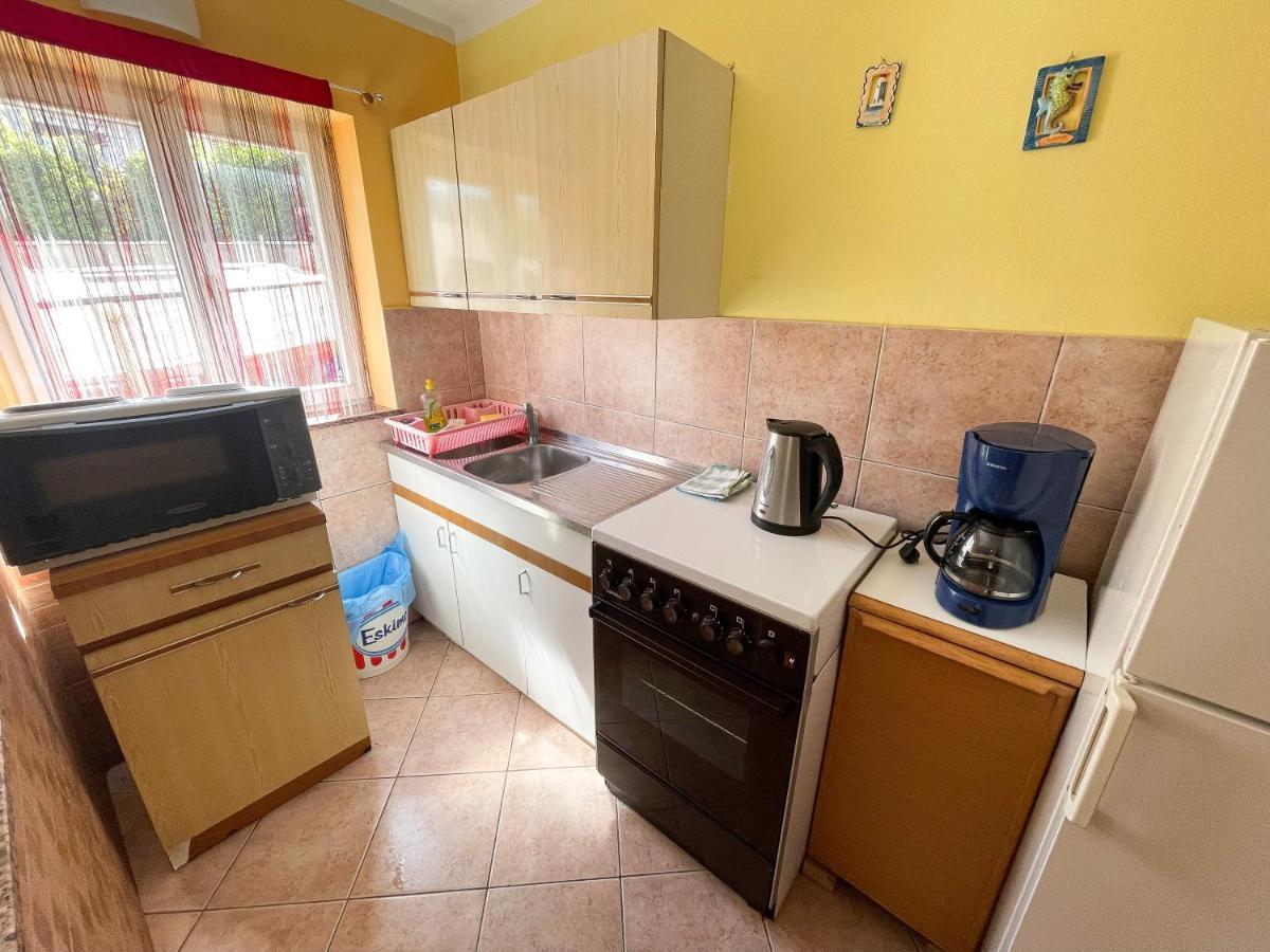 Apartmani Leonarda ยาดราโนโว ภายนอก รูปภาพ